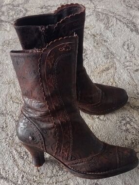 Ladies Brown Embossed Leather Mid-Calf Heeled Boots